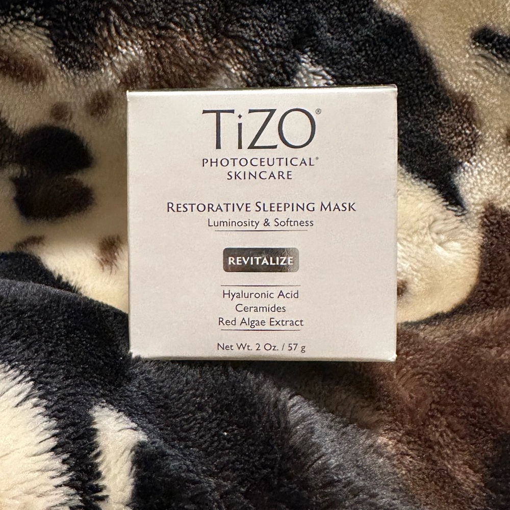Tizo Photocutical Skincare Restorative & Revitalizing Sleeping Mask.